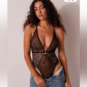 Free People Only Hearts Alicia Elegant Black Lace Bodysuit Sz Medium